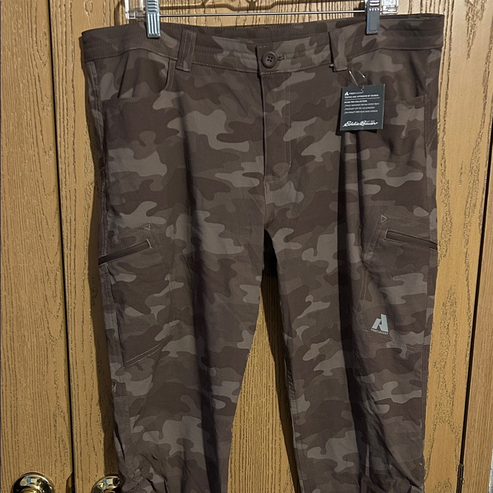 Eddie Bauer Brown Camo Cargo Pants